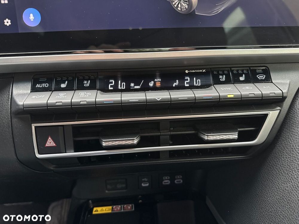 Toyota Camry - 29