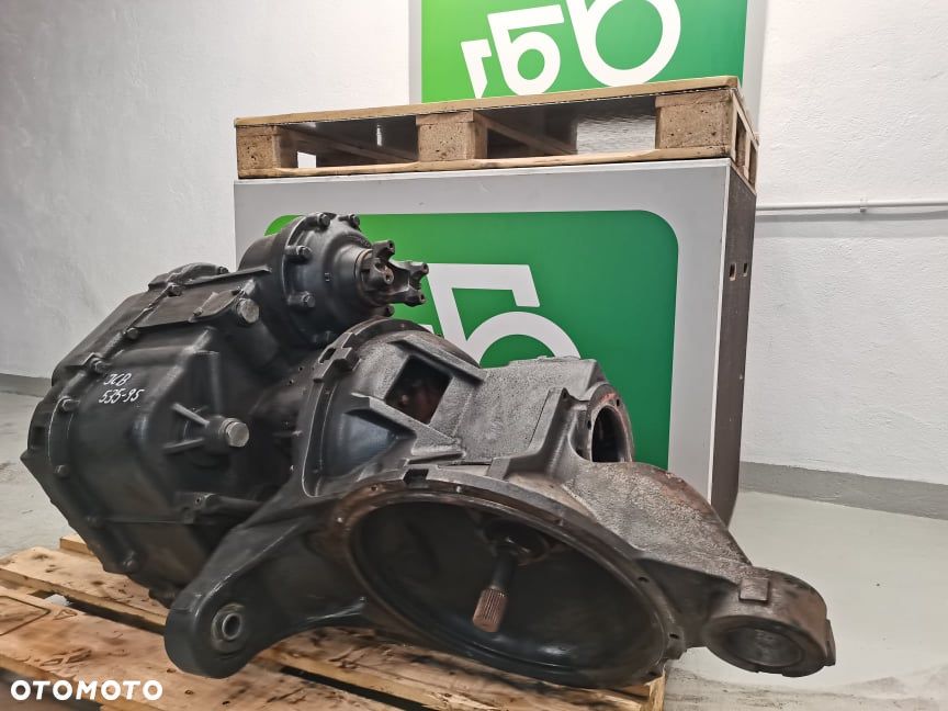 Skrzynia kątowa JCB 535-125 - 6