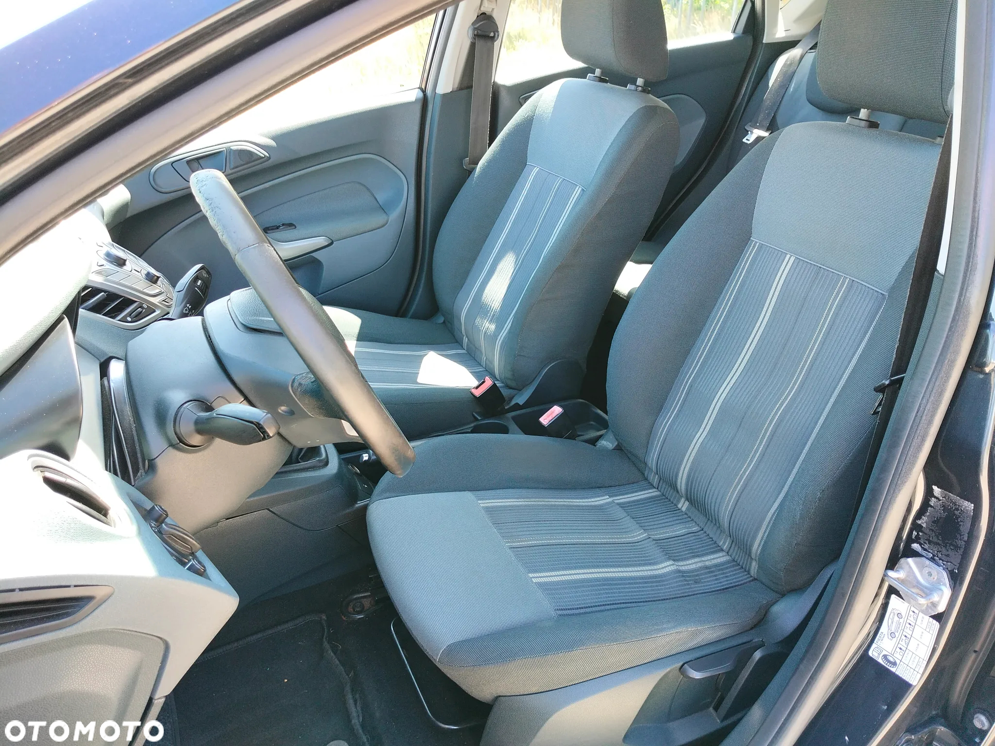 Ford Fiesta 1.4 TDCi Ambiente - 11