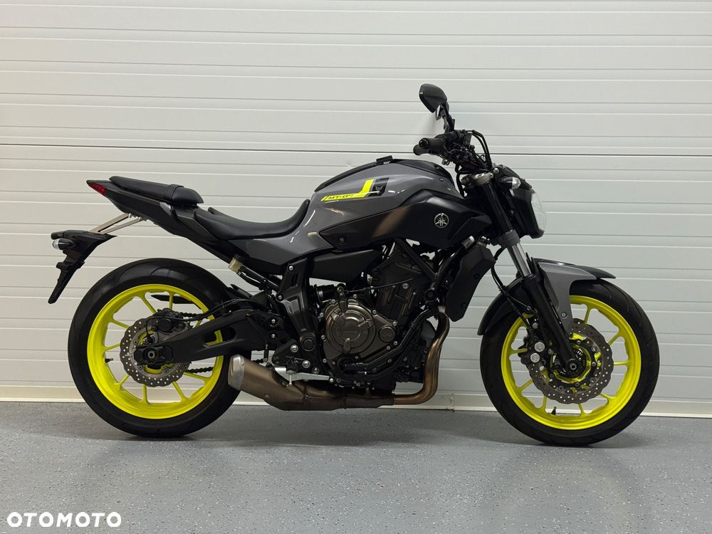 Yamaha MT - 2