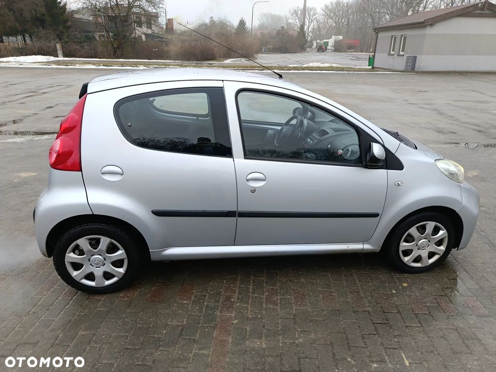 Peugeot 107 - 1