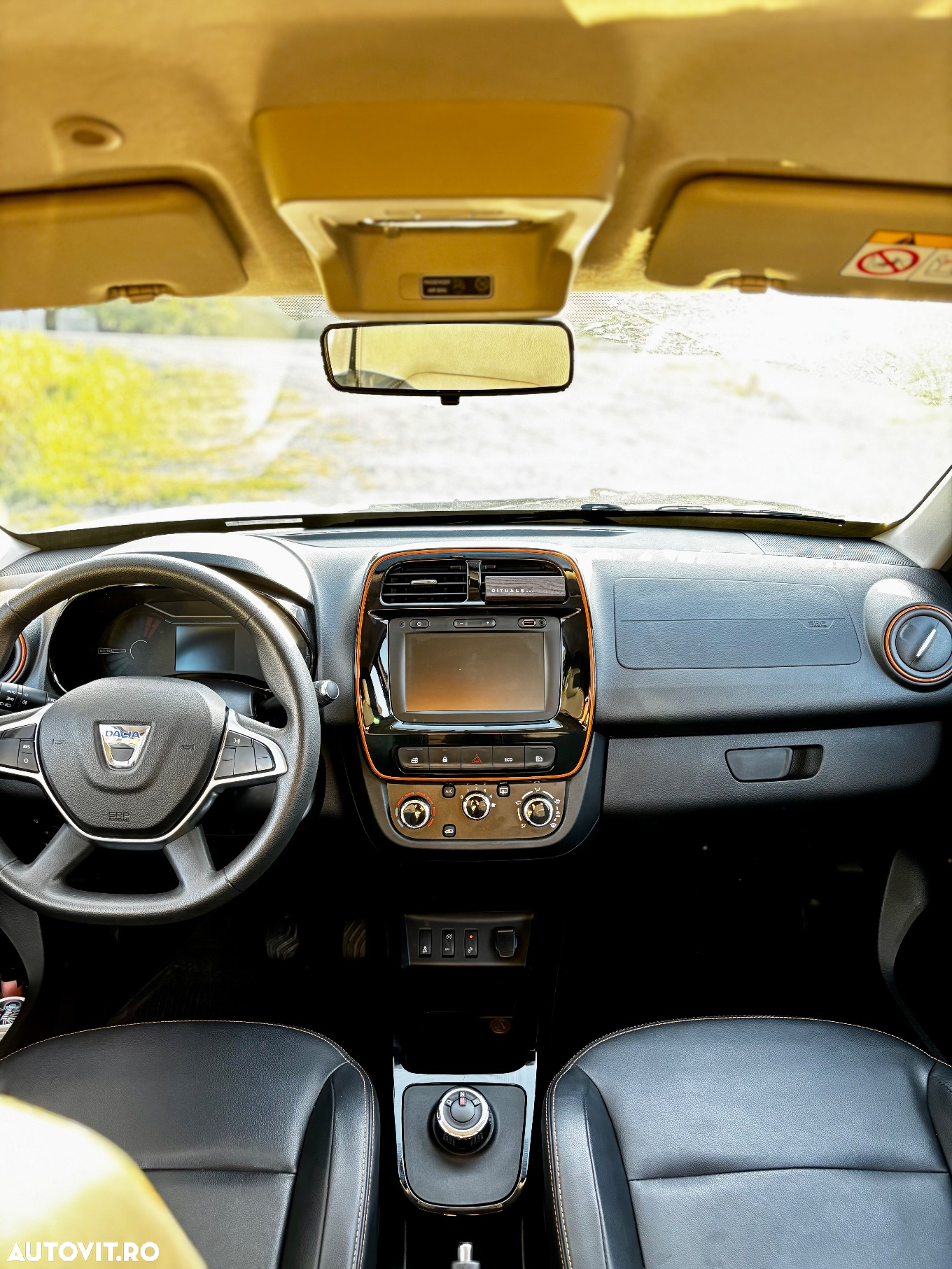 Dacia Spring - 8