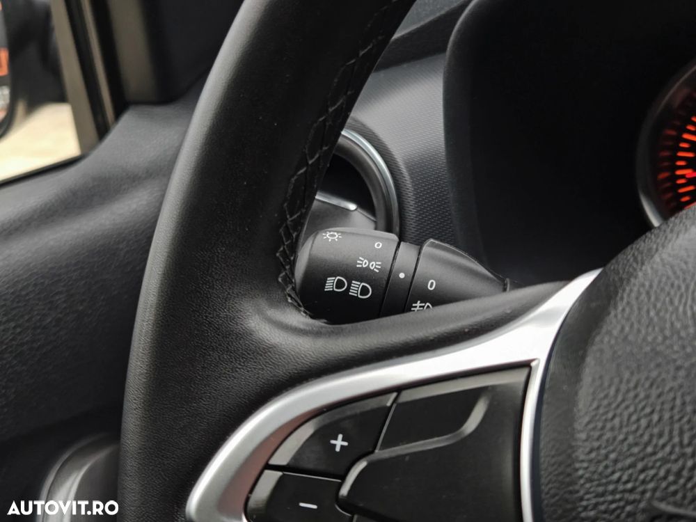 Dacia Sandero Stepway Blue dCi 95 Prestige - 17