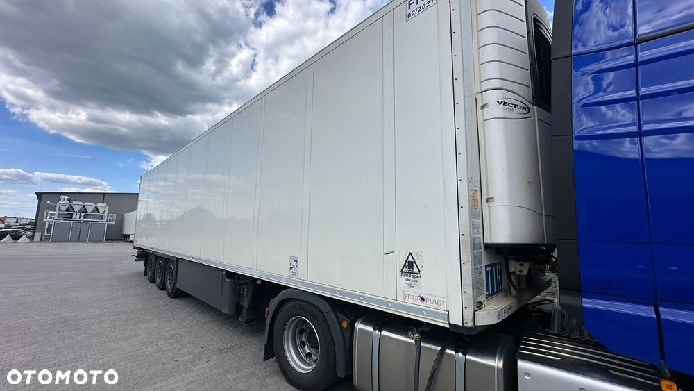 Schmitz Cargobull - 1