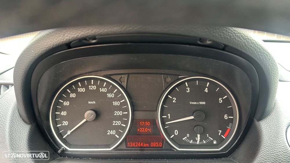 BMW 118 i Edition Sport - 10