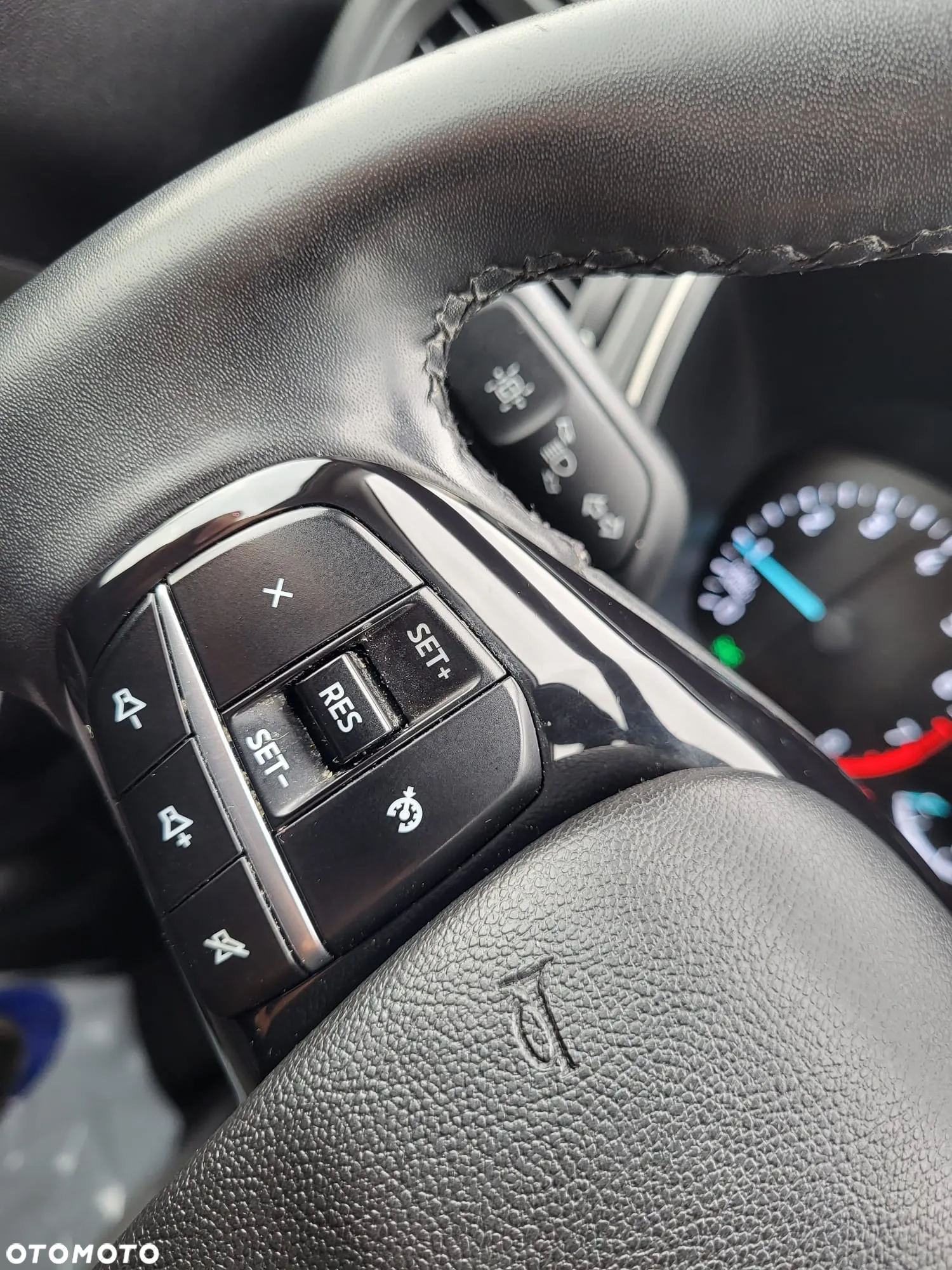 Ford Kuga - 15