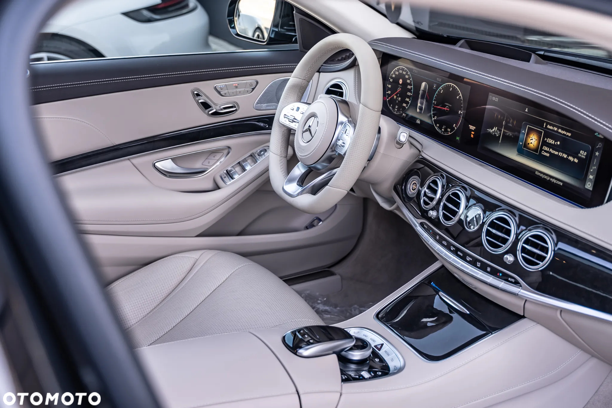 Mercedes-Benz Klasa S 400 d 4-Matic L 9G-TRONIC - 27