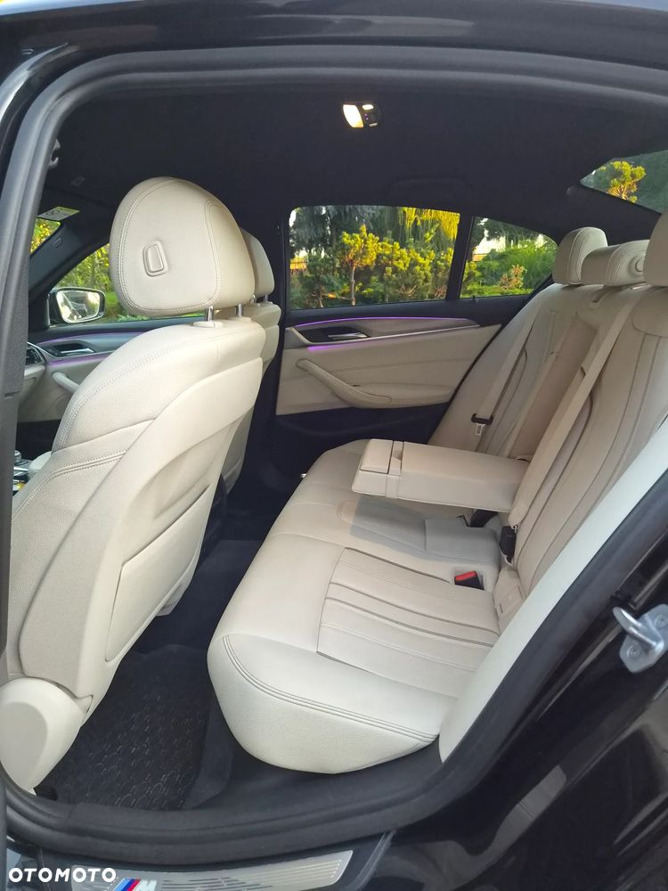BMW Seria 5 520d xDrive M Sport sport - 37