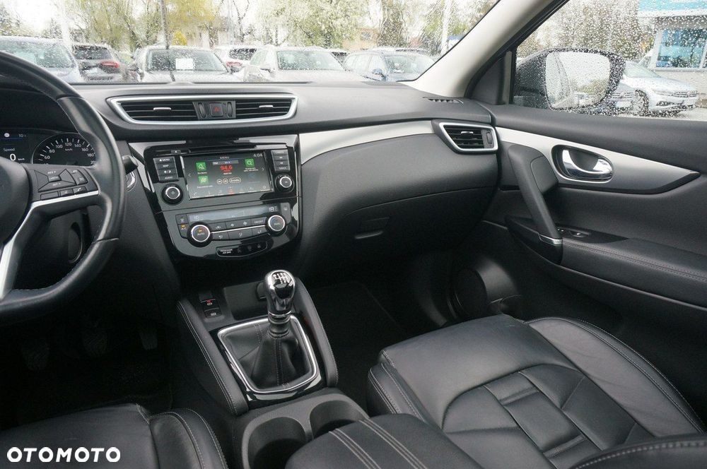 Nissan Qashqai 1.3 DIG-T Tekna EU6d - 16