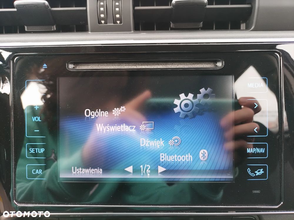 Toyota Auris 1.6 Premium MS - 9