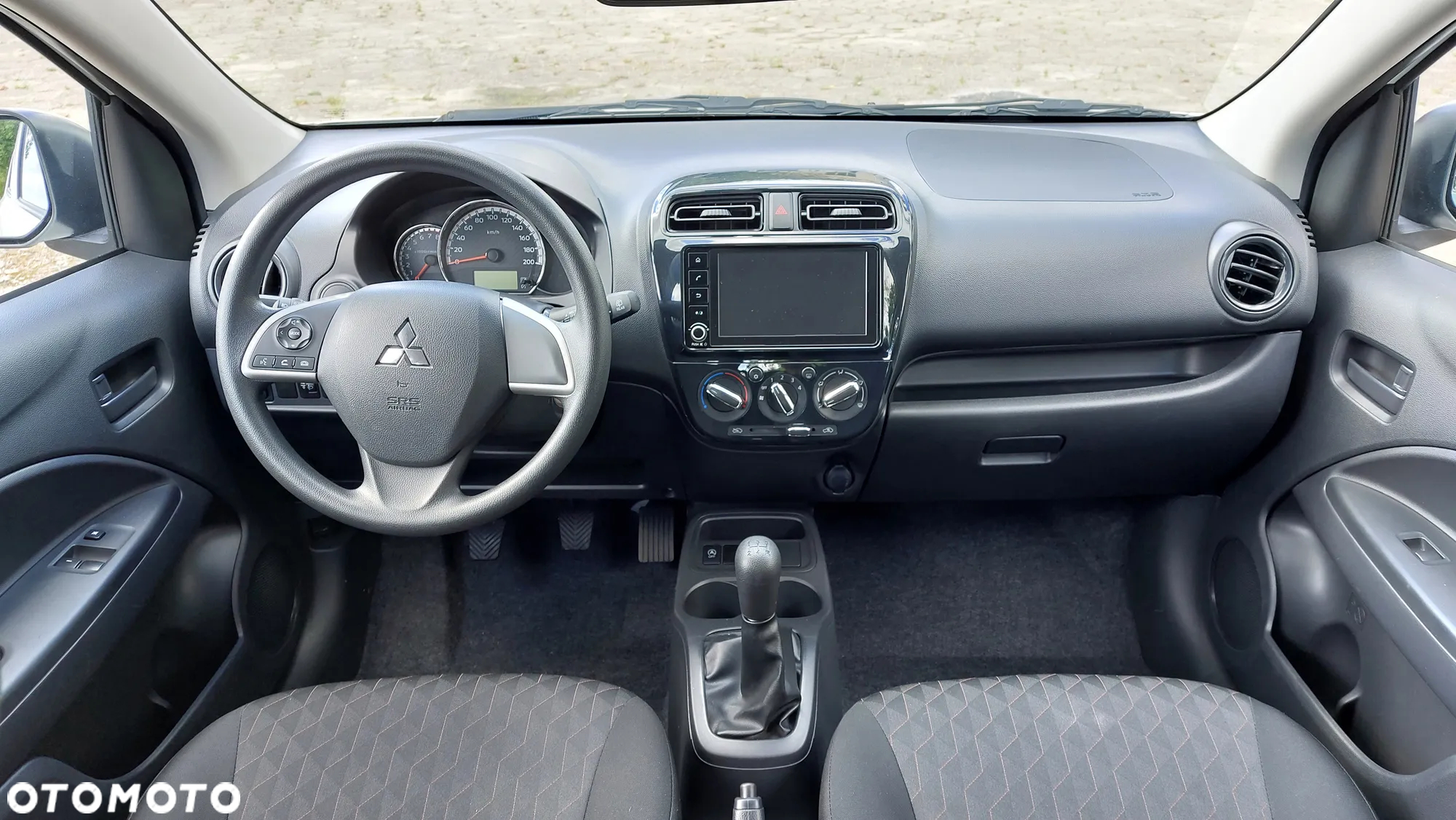 Mitsubishi Space Star 1.2 AS&G Intense - 12