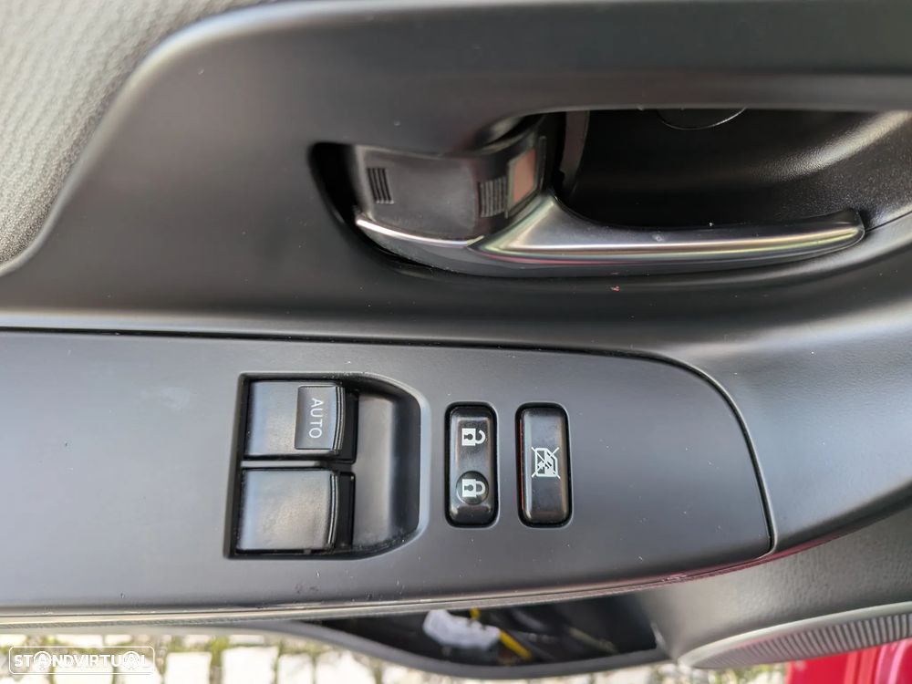 Toyota Yaris 1.5 HSD Comfort - 6