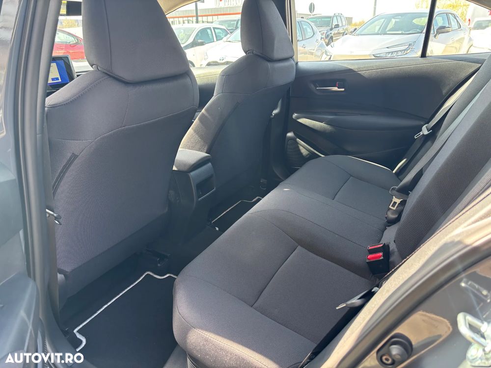 Toyota Corolla 1.8 HSD Eco - 12