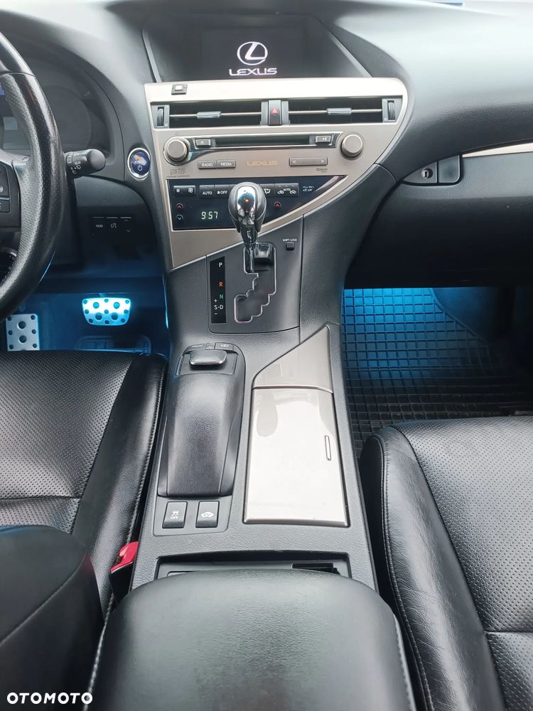 Lexus RX - 19