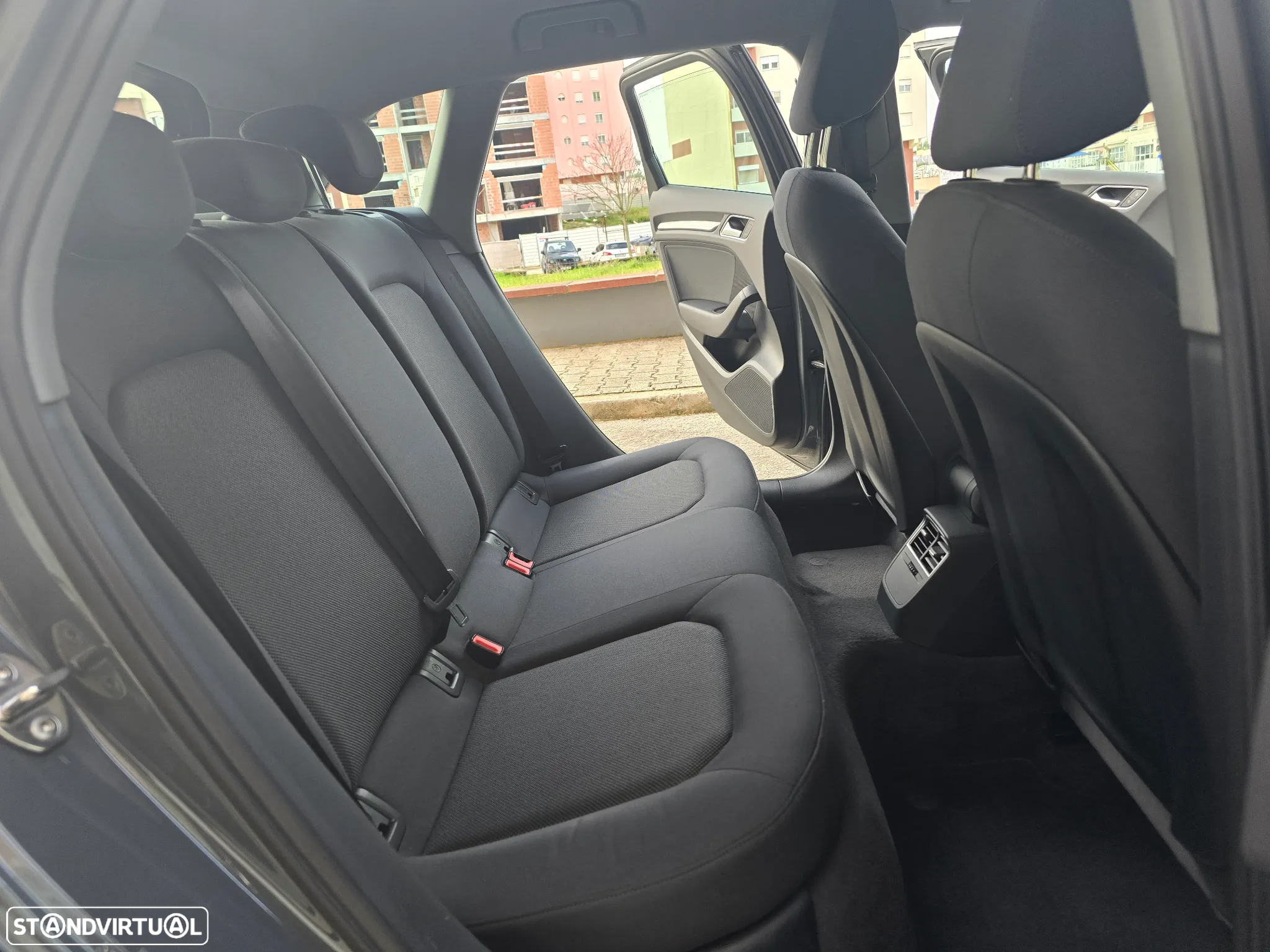 Audi A3 Sportback 1.6 TDI S-line S tronic - 25