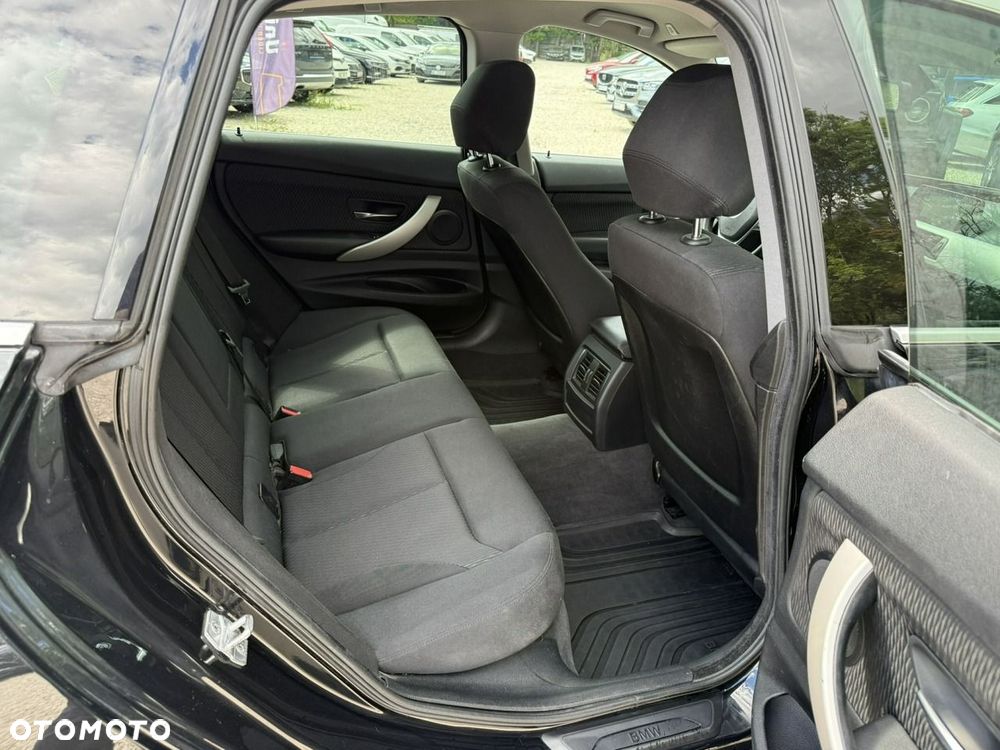 BMW 3GT 318d Advantage - 21