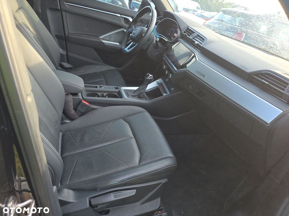 Audi Q3 - 13