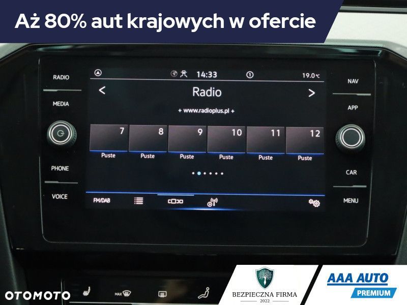 Volkswagen Passat - 12