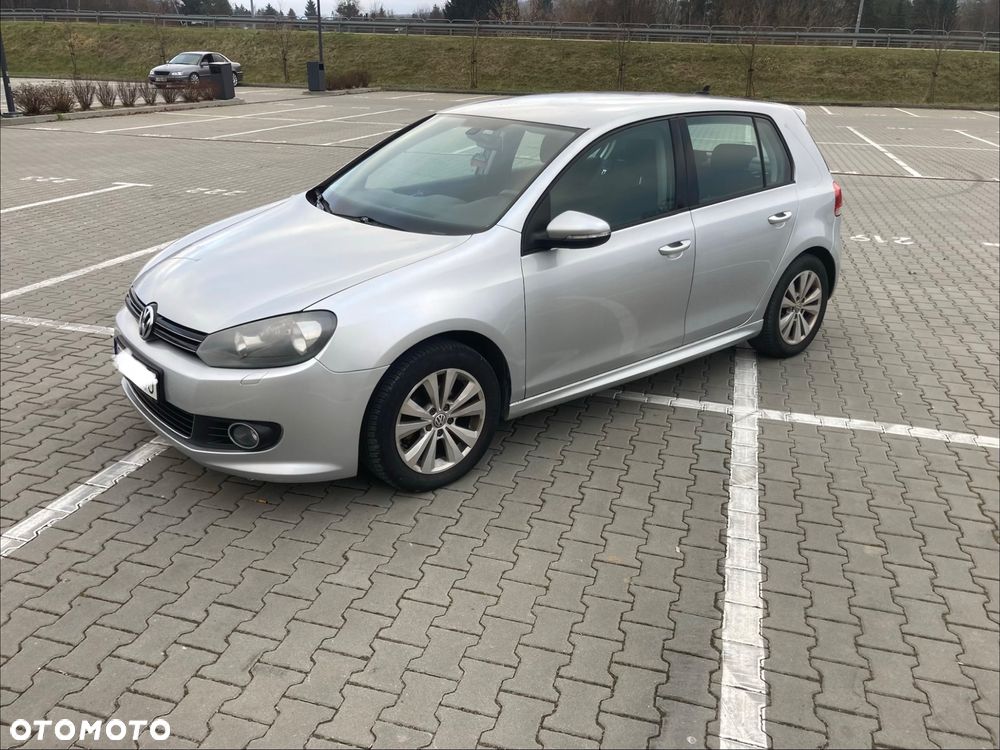 Volkswagen Golf 1.6 TDI DPF BlueMotion Technology DSG Comfortline - 6