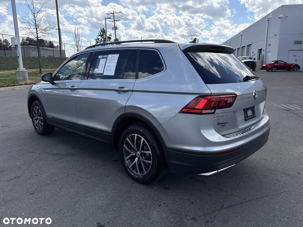 Volkswagen Tiguan - 4