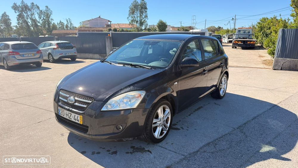 Kia Ceed 1.6 CRDi LX - 1