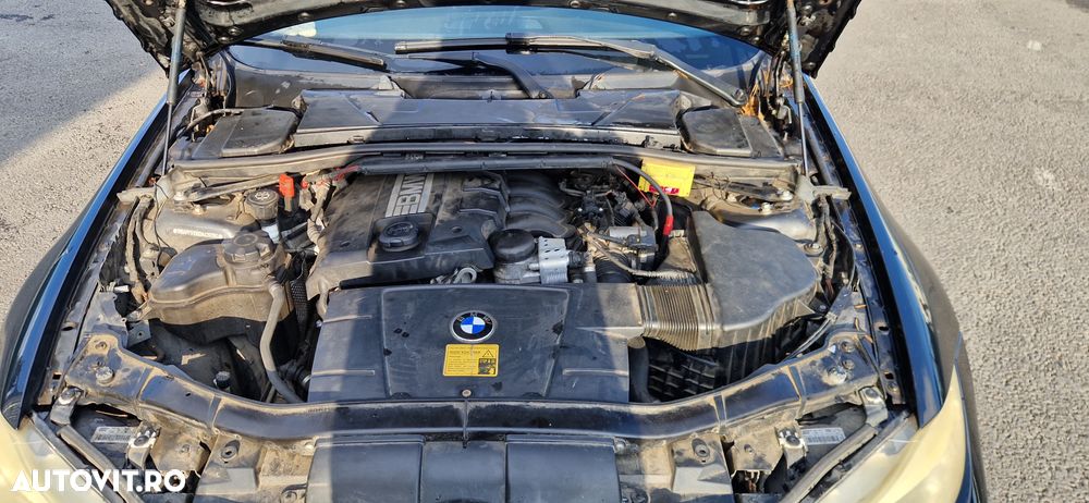 BMW Seria 3 318i - 13