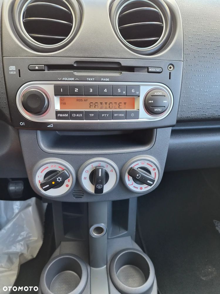 Mitsubishi Colt - 31