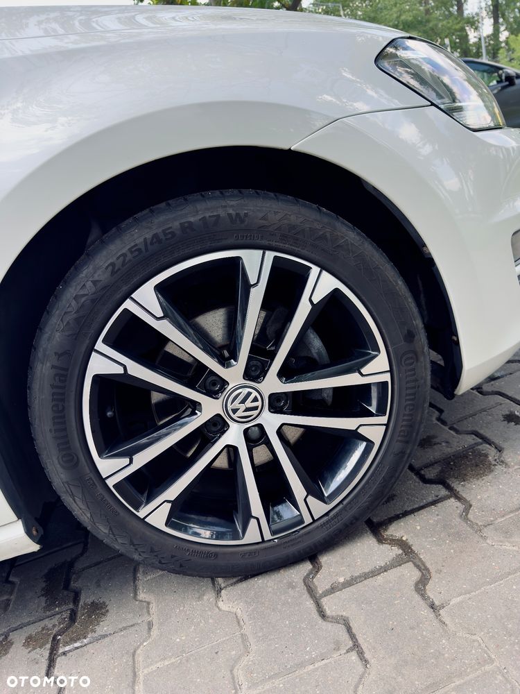 Volkswagen Golf 1.4 TSI BMT Highline - 12
