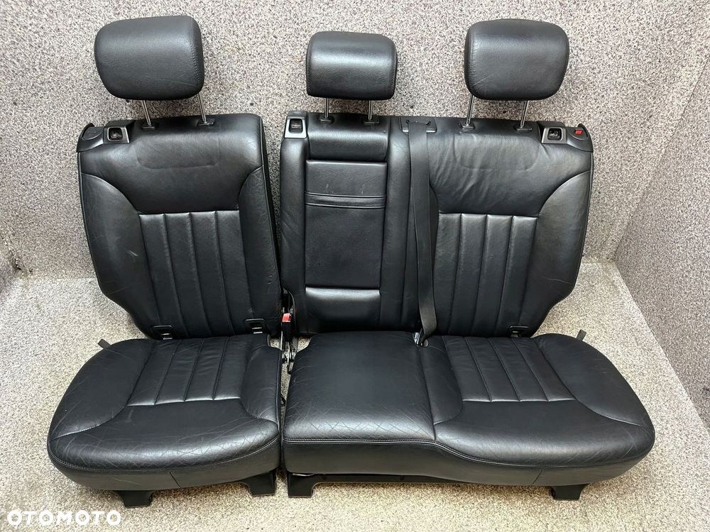 Kanapa podlokietnik tyl skora czarna ISOFIX cupholder Mercedes ML W164