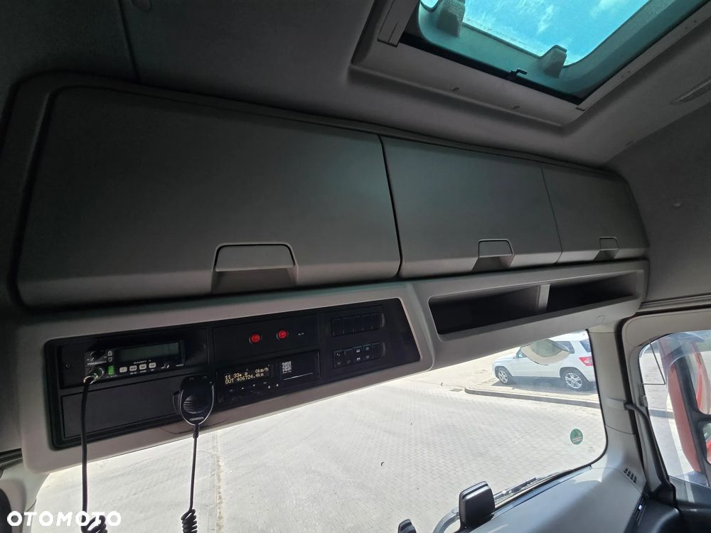 Ford F-MAX - 10