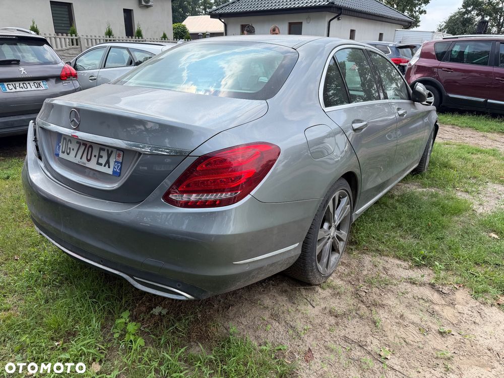 Mercedes-Benz Klasa C 220 CDI DPF (BlueEFFICIENCY) Avantgarde - 3