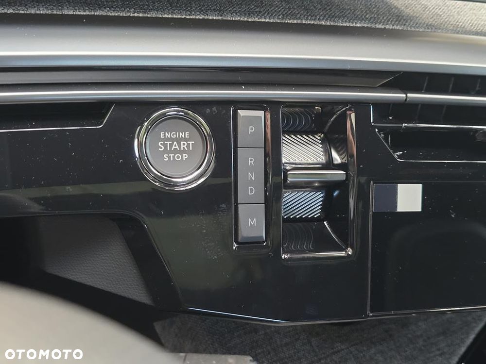 Peugeot 3008 1.2 PureTech mHEV GT E-DCS6 - 12