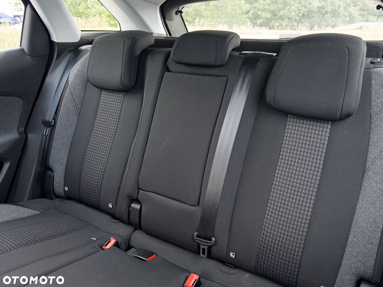 Peugeot 3008 1.5 BlueHDi Active S&S EAT8 - 15
