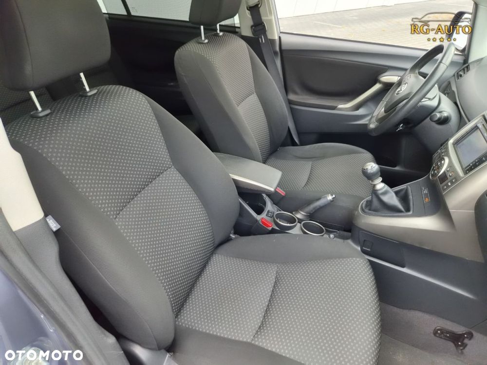 Toyota Verso - 21