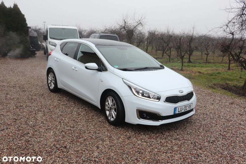 Kia Ceed 1.6 GDI Spirit - 28