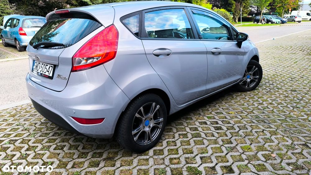 Ford Fiesta 1.4 Autom Champions Edition - 5