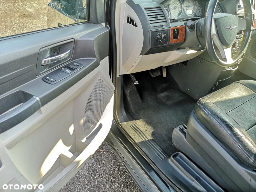 Chrysler Grand Voyager 2.8 CRD Automatik Touring - 28