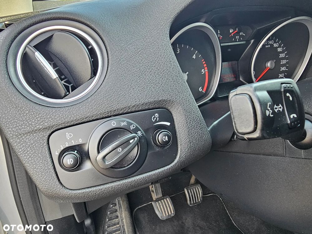 Ford Mondeo 2.0 TDCi Ambiente - 12