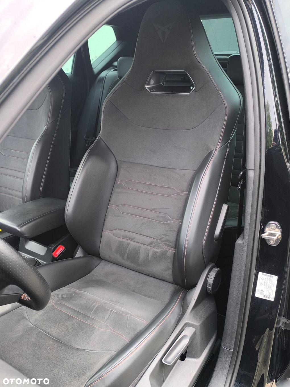 Cupra Ateca 2.0 TSI 4Drive VZ DSG - 17