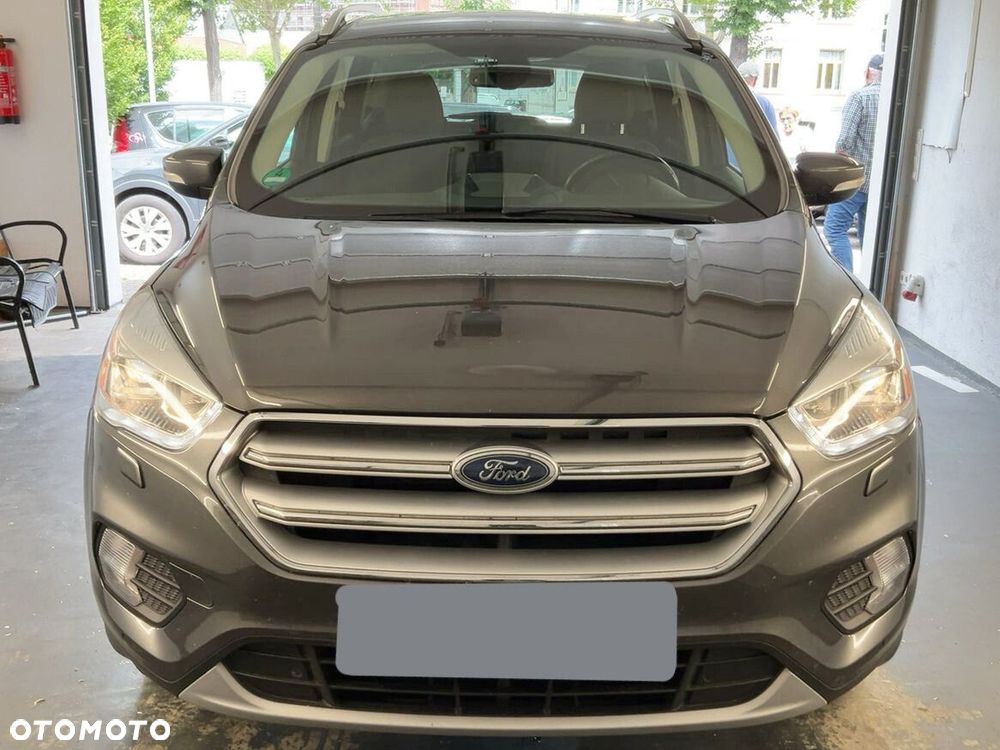 Ford Kuga - 27