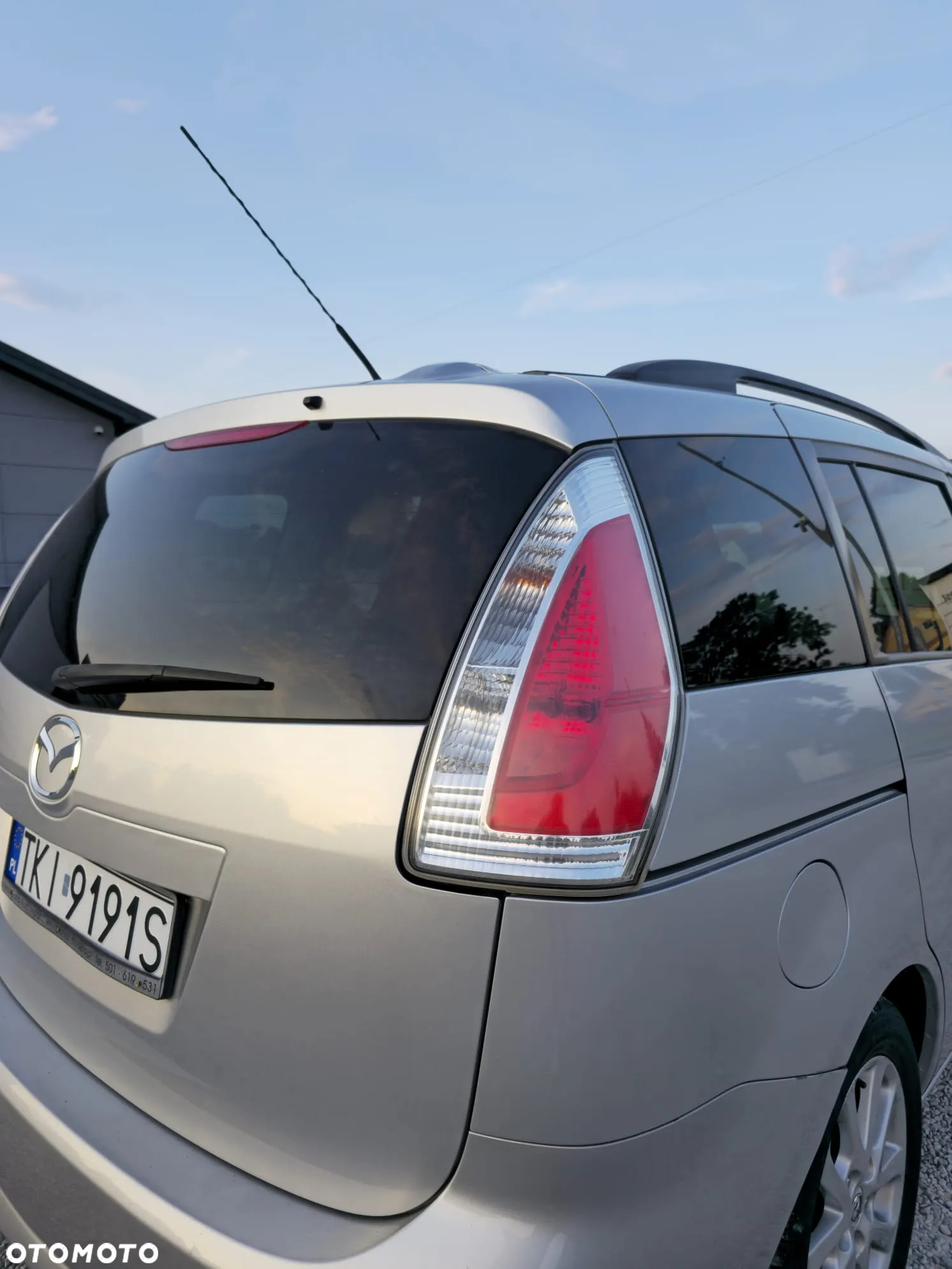 Mazda 5 - 10