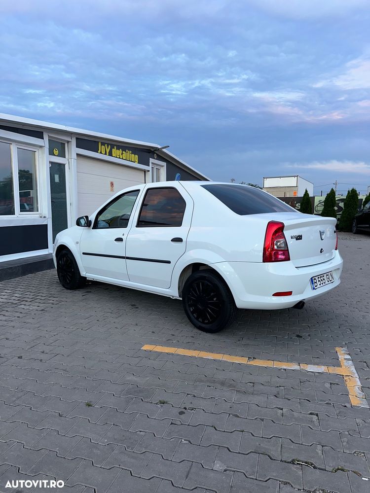 Dacia Logan 2009 photo 4