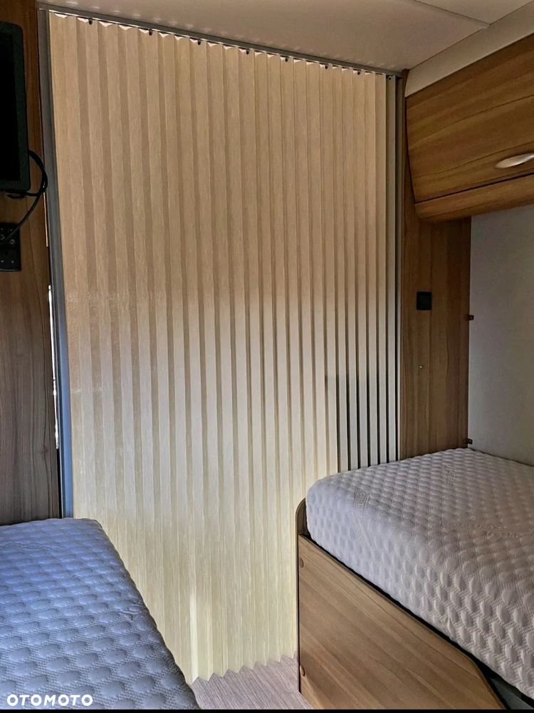 Elddis Xplore 574 - 10