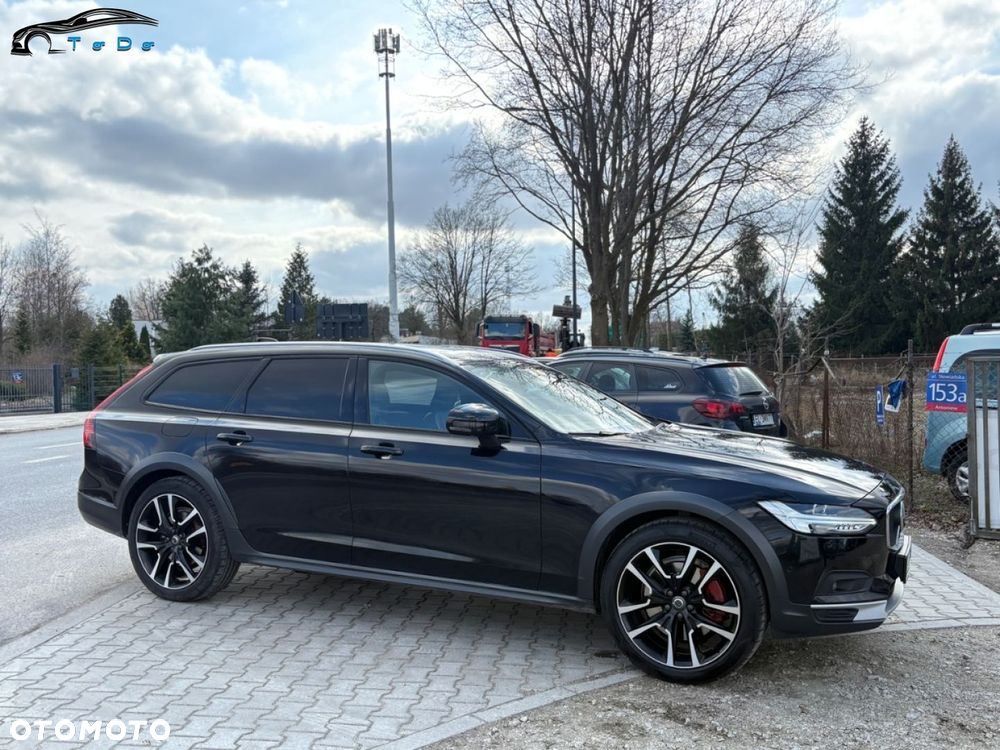 Volvo V90 Cross Country B5 D AWD Core - 9