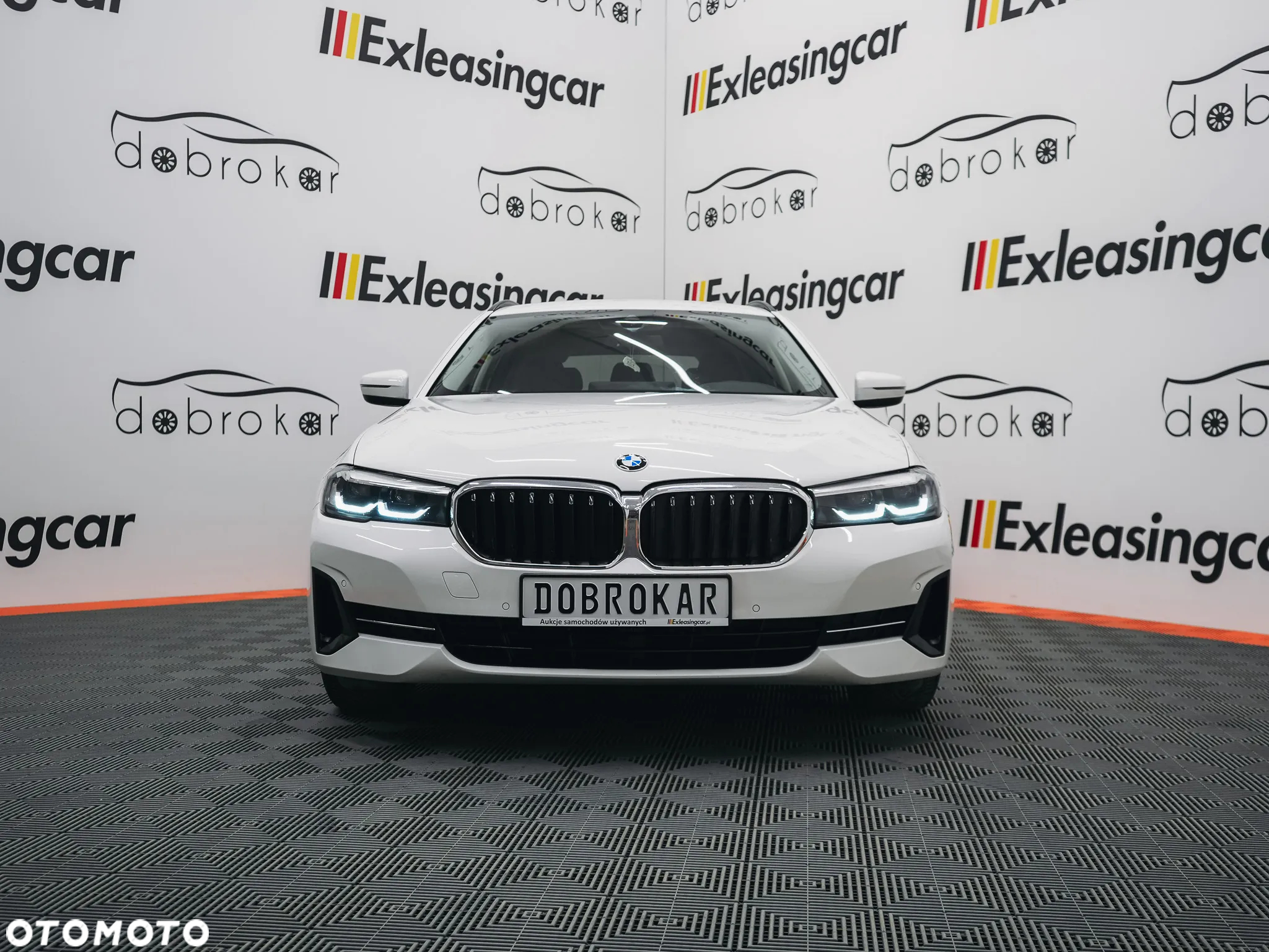 BMW Seria 5 520d Touring - 4