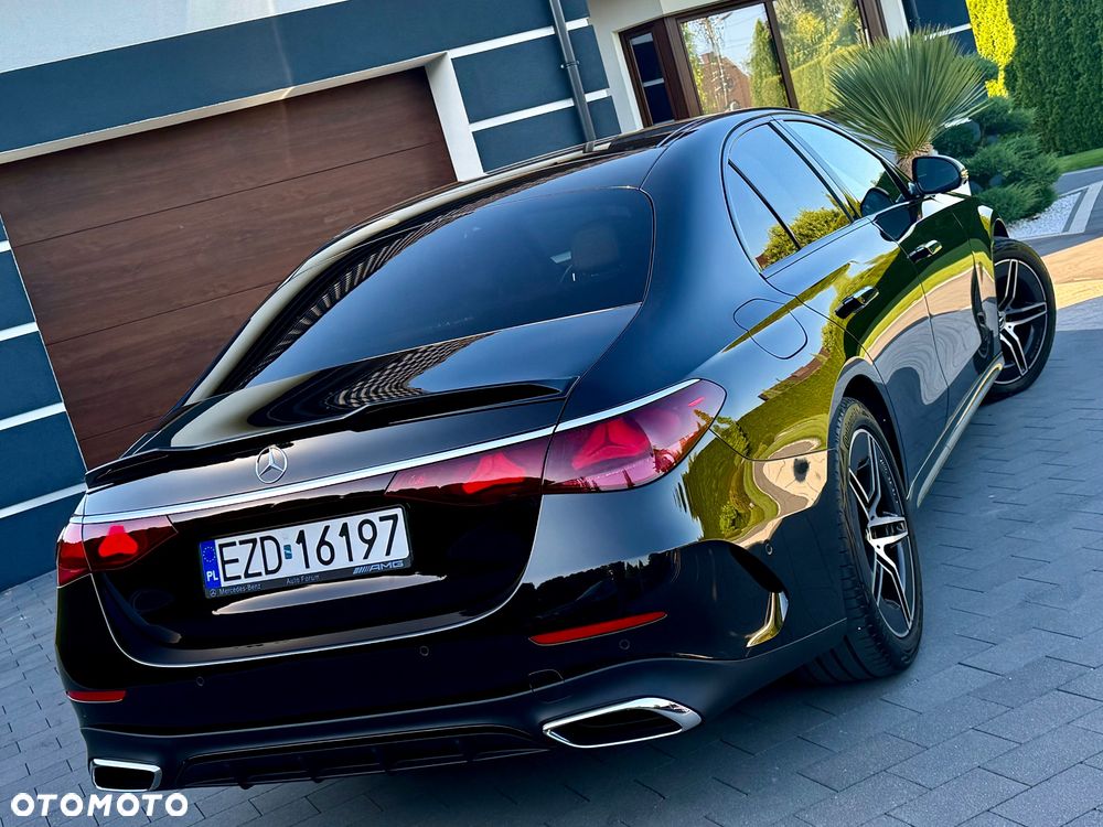 Mercedes-Benz Klasa E 220 d mHEV 4-Matic AMG 9G-Tronic - 27