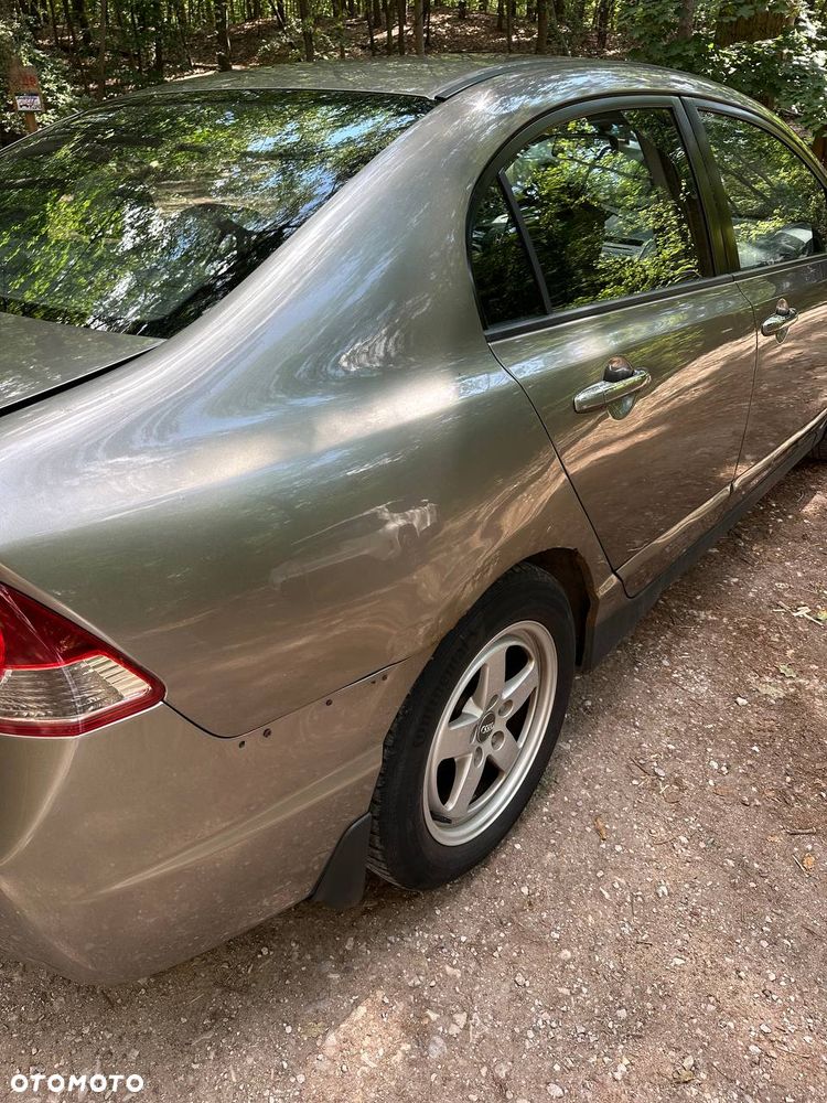 Honda Civic 1.8 Executive - 12