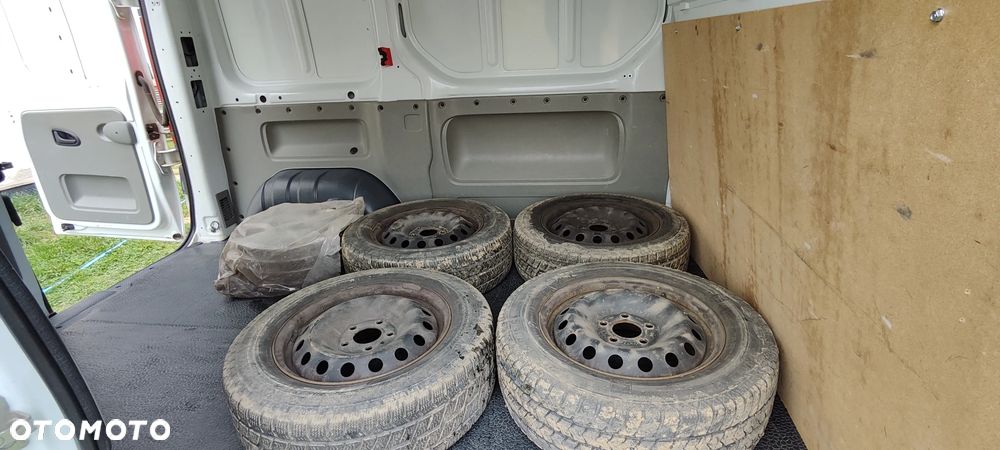 Opel Vivaro - 12