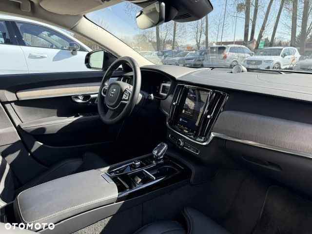 Volvo V90 - 25