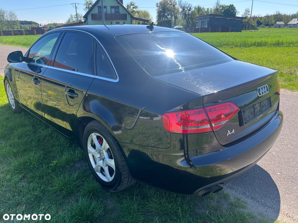 Audi A4 - 4